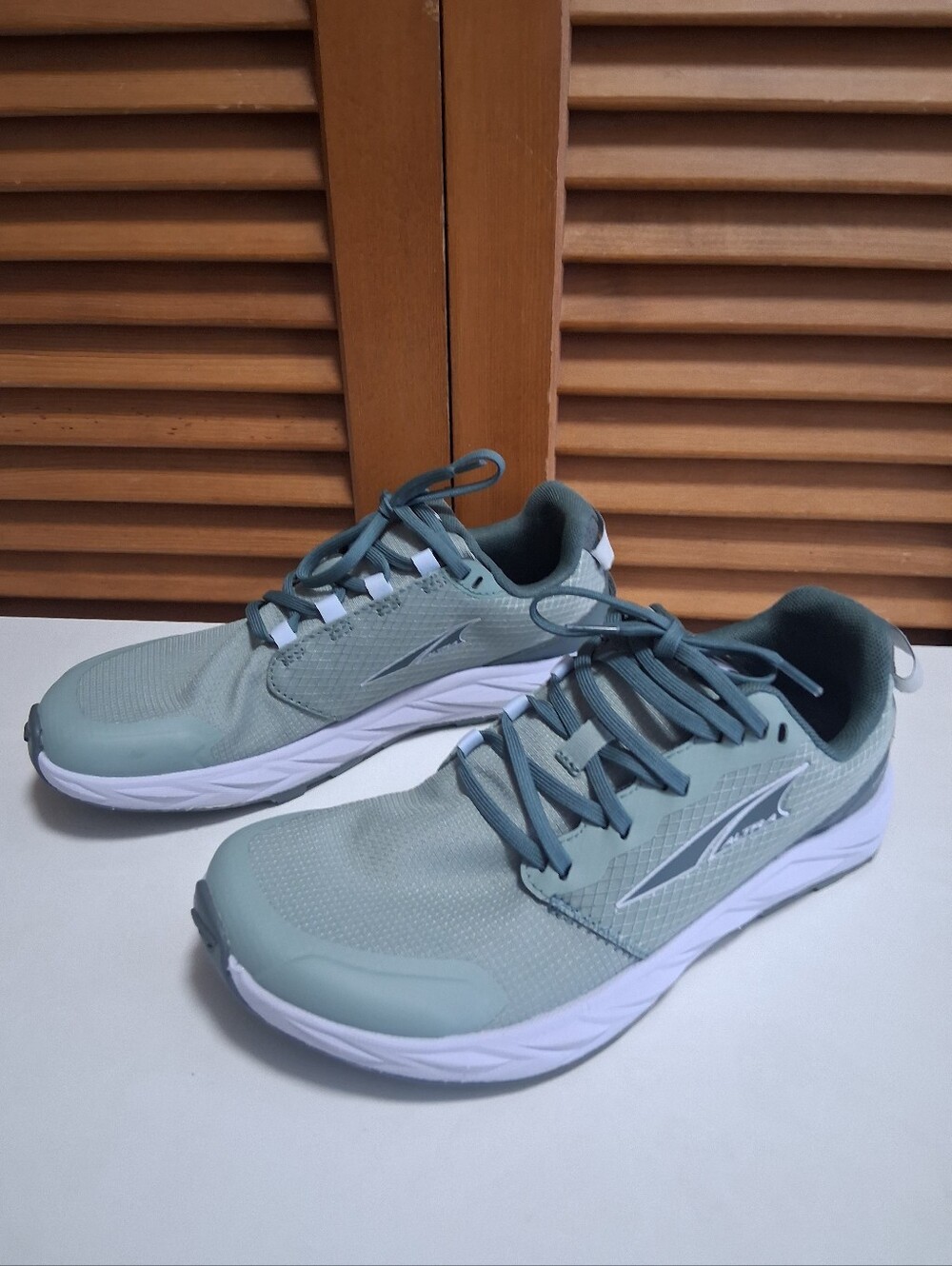 Altra Women’s Running Shoes Superior 6 Model Size 7